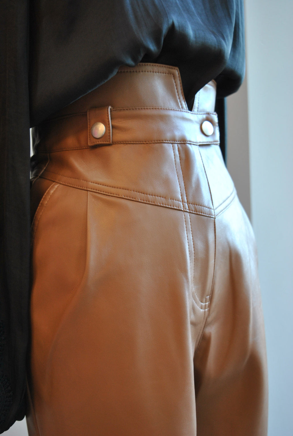 BROWN FAUX LEATHER HIGH WAISTED PANTS