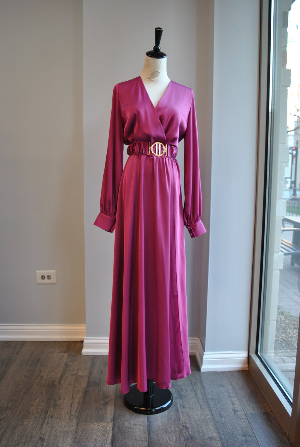 ORCHID SILKY MAXI DRESS WITH A BELT