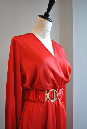 RED SILKY MAXI DRESS WITH A BELT