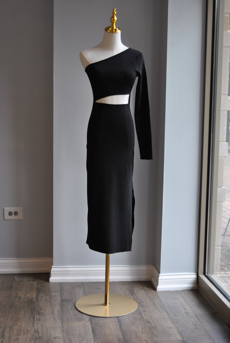 BLACK MIDI SIMPLE ASYMMETRIC DRESS