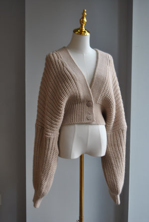 BEIGE SWEATER