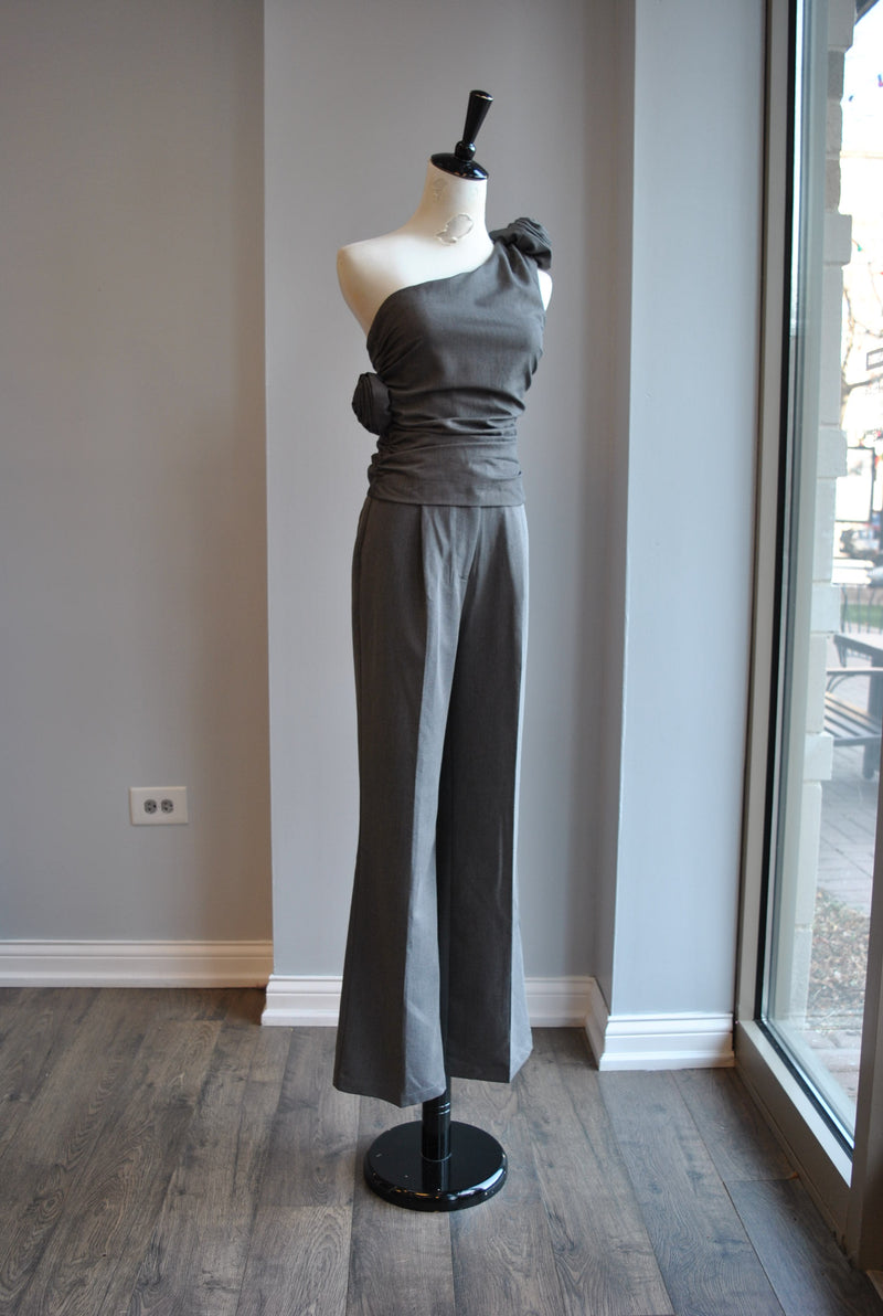 GREY SUIT OF FLAIR PANTS AND ASYMMETRIC TOP