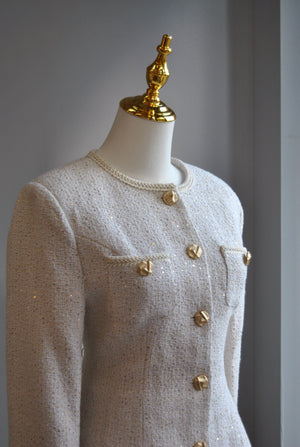 VANILLA TWEED SET OF A BLAZER AND SHORTS