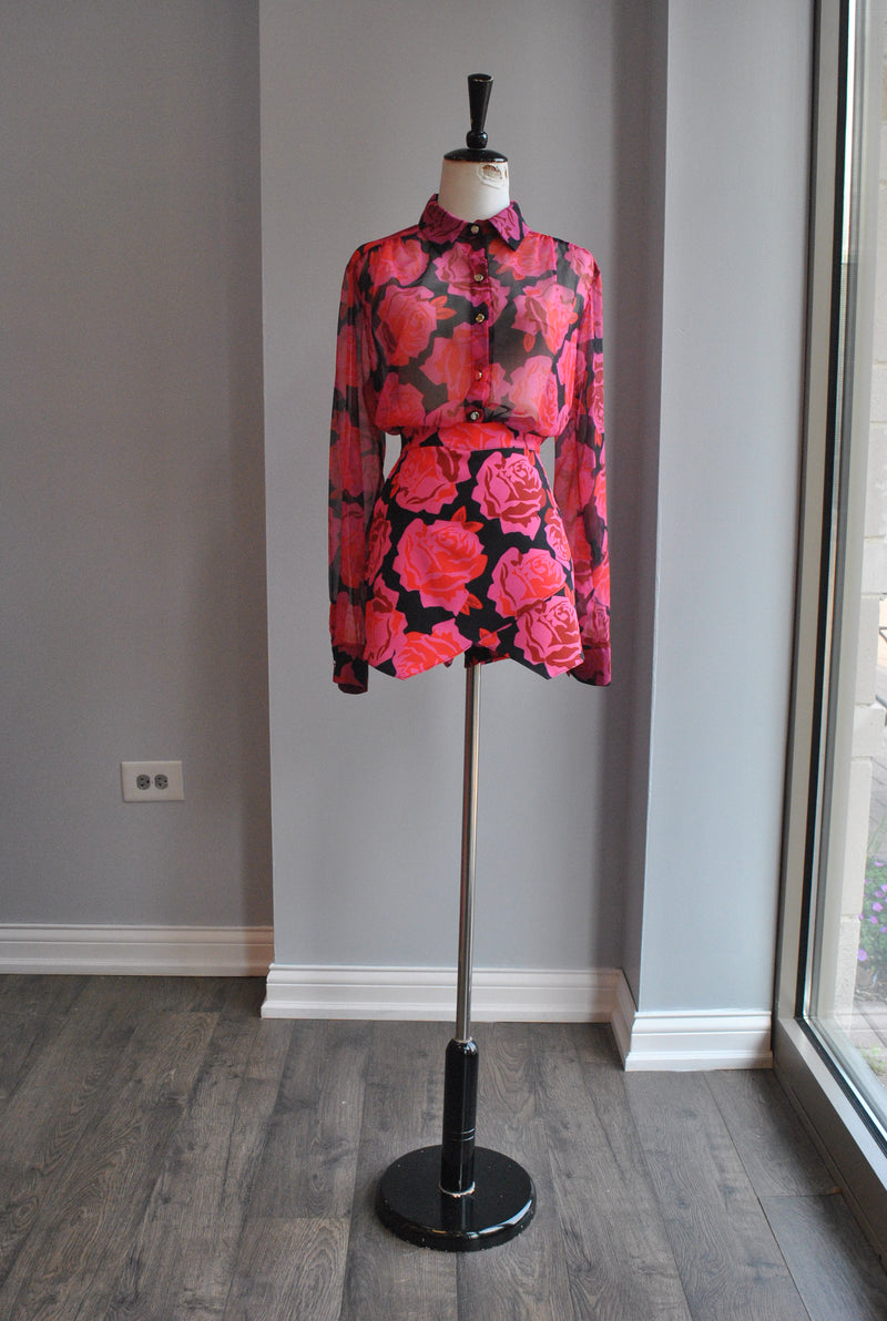 FUCHSIA AND BLACK ROSES SUMMER SET OF A SKORT AND A BLOUSE
