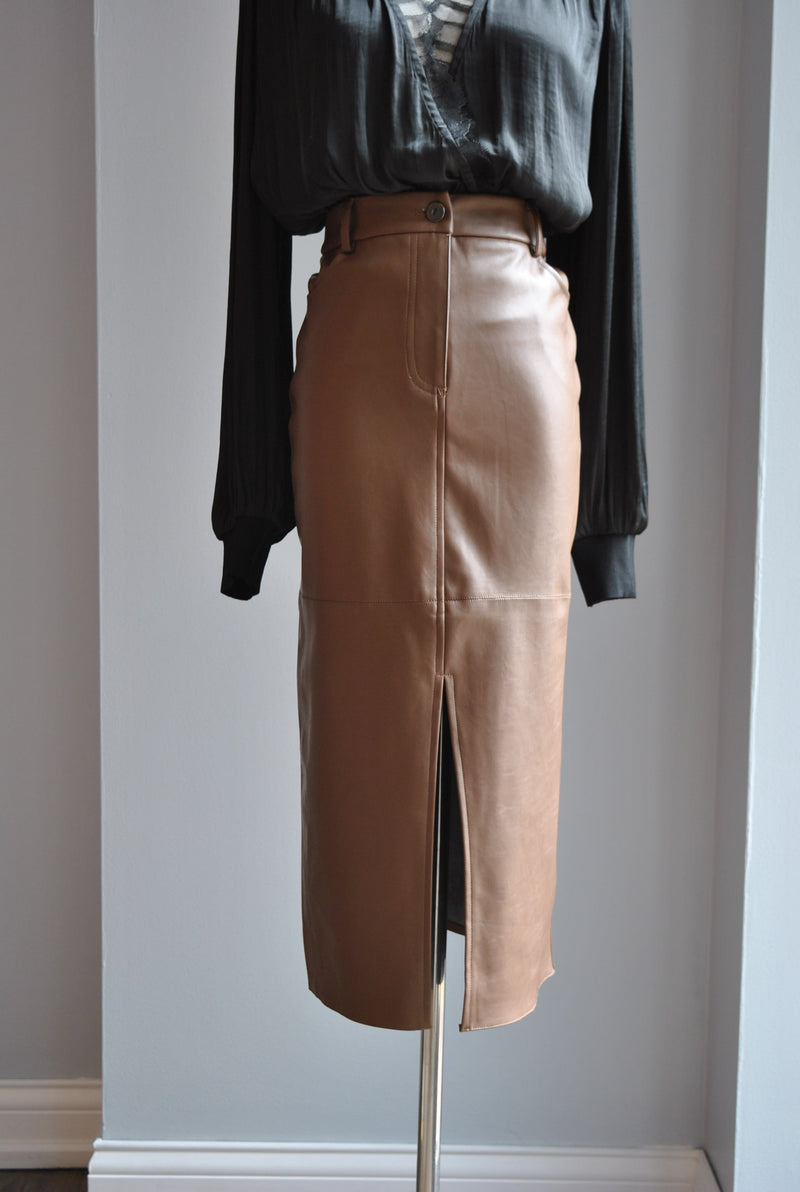 CHOCOLATE BROWN FAUX LEATHER MIDI SKIRT