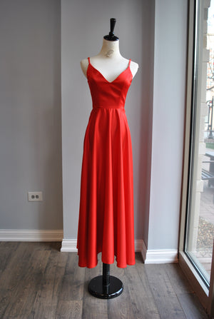 RED SILKY MIDI DRESS WITH OPEN BACK