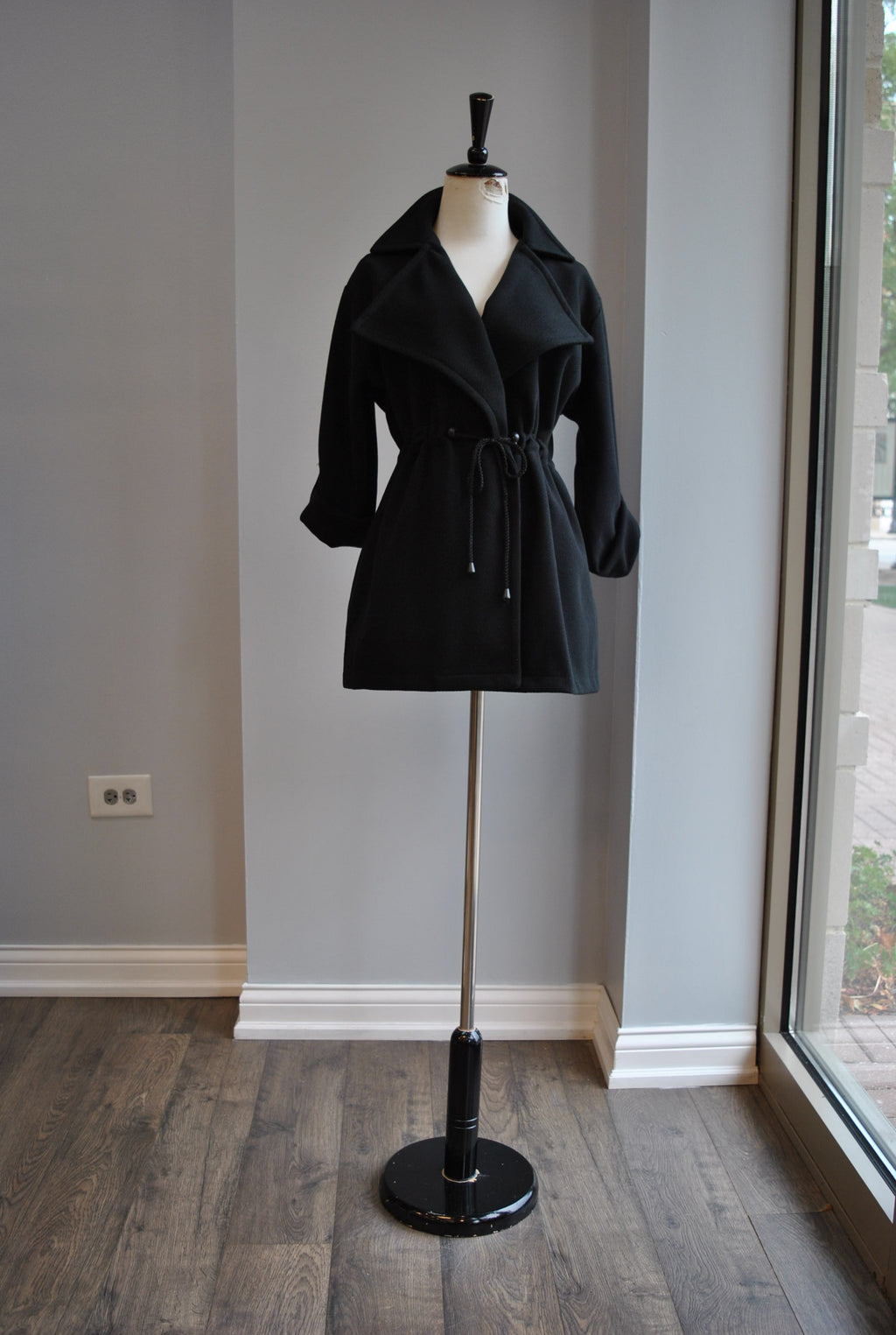 BLACK FALL JACKET
