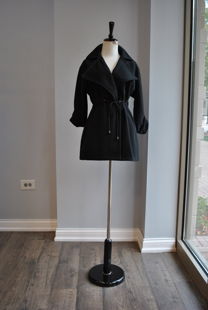 BLACK FALL JACKET