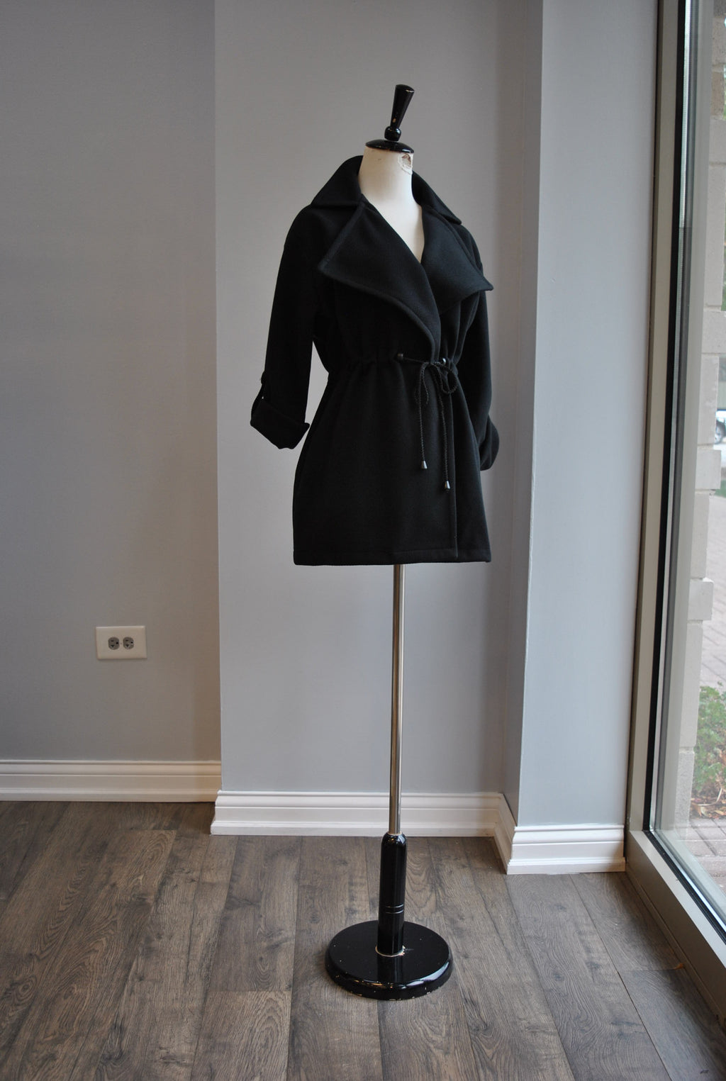BLACK FALL JACKET