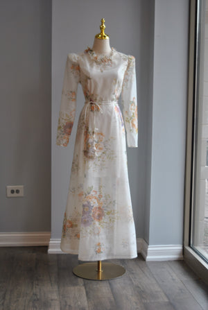 VANILLA FLOWER MIDI FIT AND FLAIR DRESS WITH A BELT