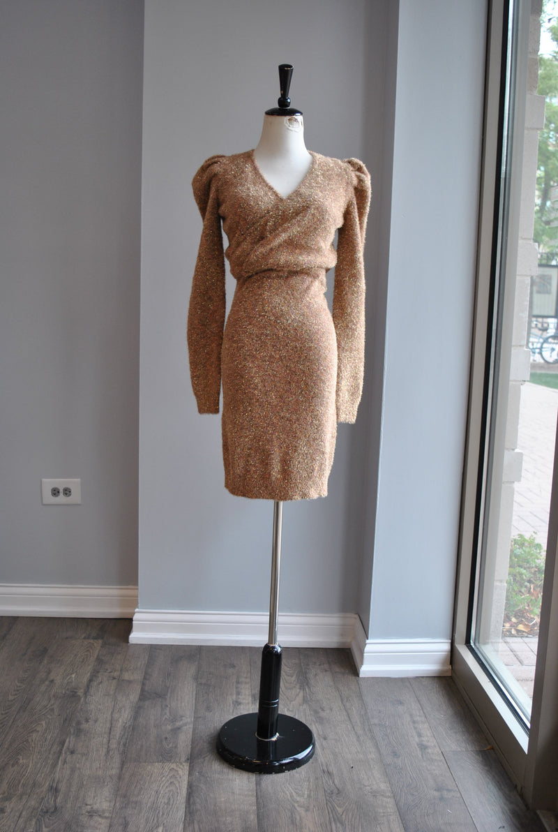 CLEARANE - GOLD SWEATER DRESS Le Obsession Boutique CLEARANE - GOLD SWEATER DRESS Le Obsession Boutique