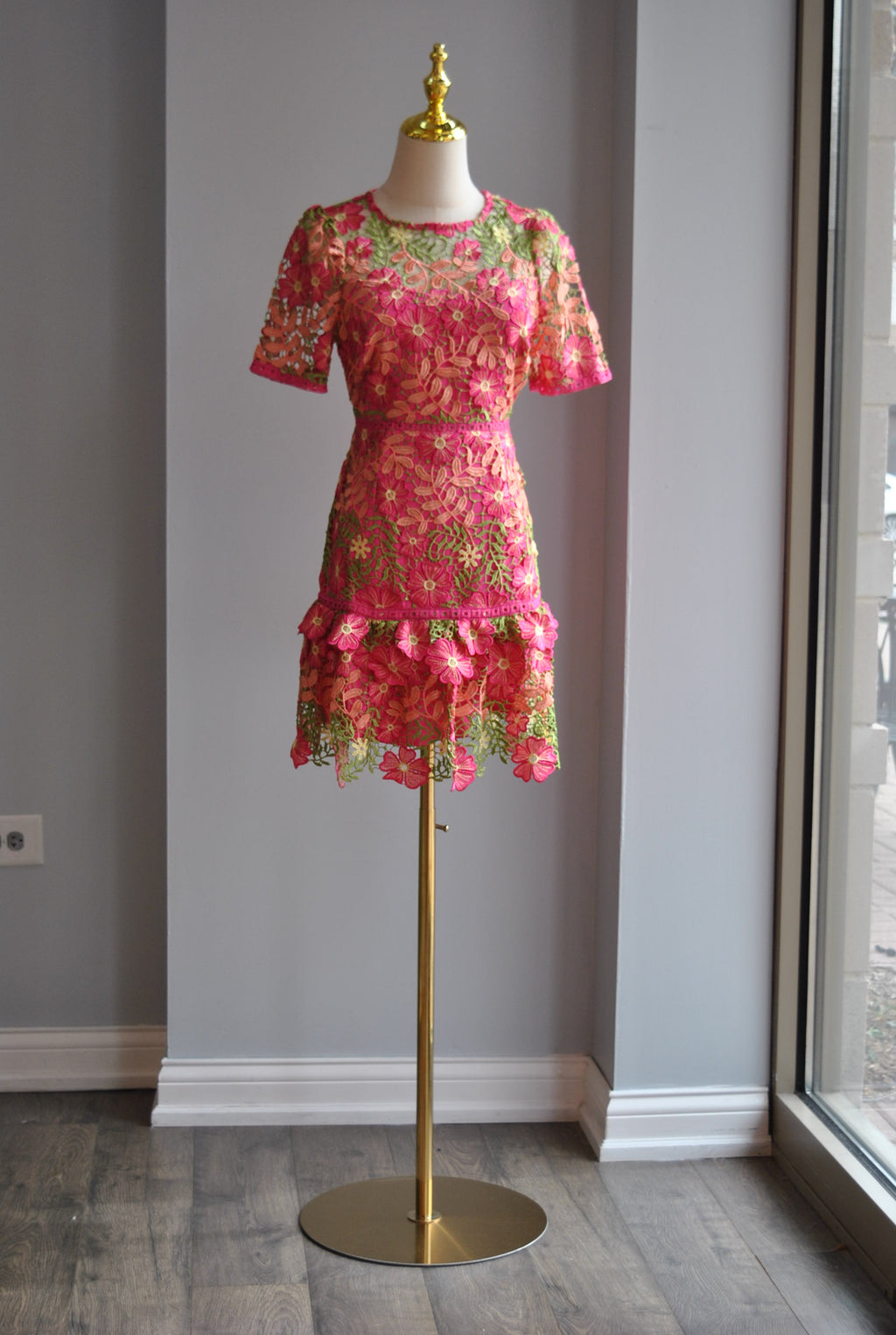 FUCHSIA AND GREEN LACE MINI DRESS