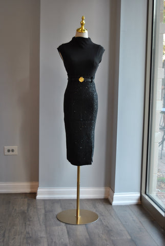 BLACK FAUX LEATHER HIGH WAISTED PENCIL SKIRT WITH A ZIPPER AND A BELT