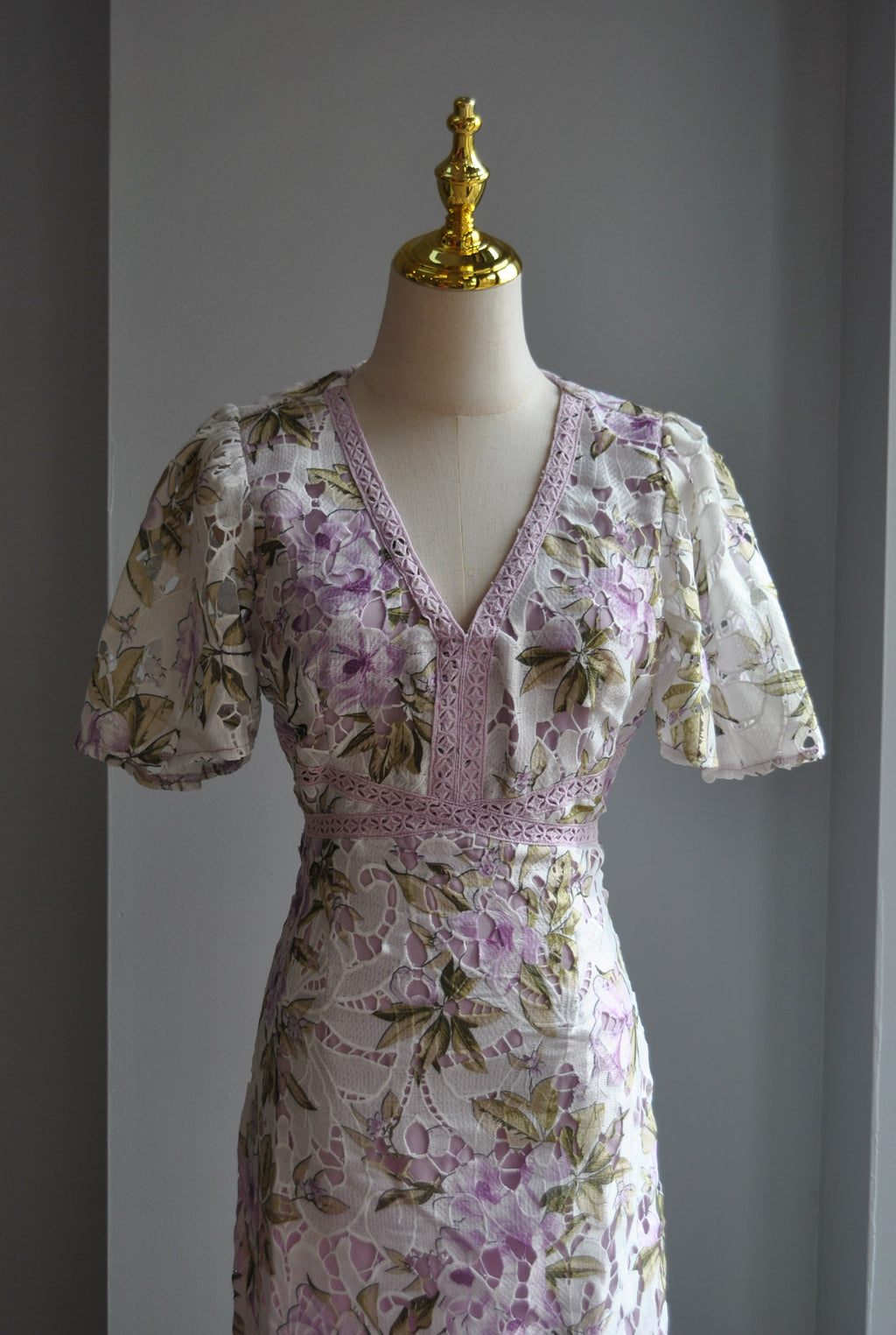 WHITE AND LAVENDER MULTI MIDI LACE DRESS
