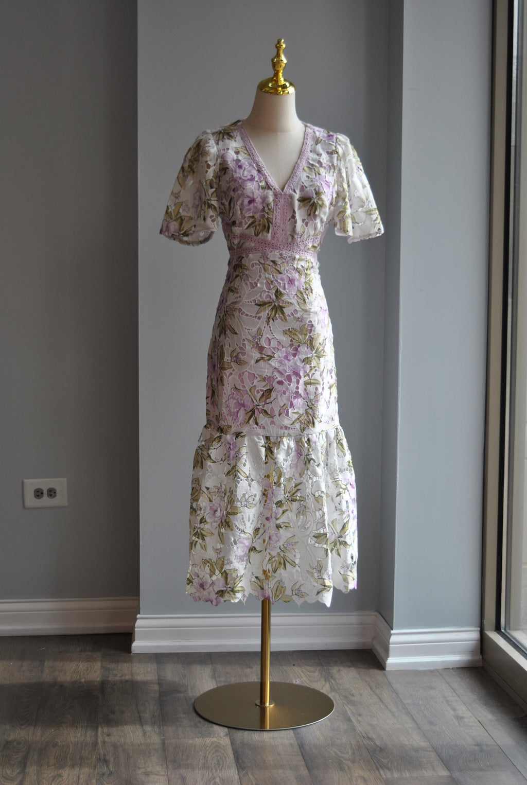 WHITE AND LAVENDER MULTI MIDI LACE DRESS
