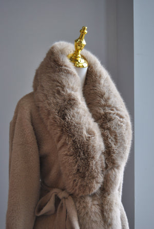 BEIGE ALPAKA COAT WITH FAUX FUR