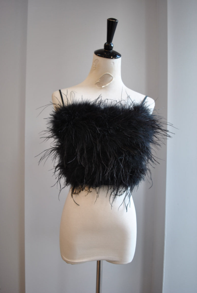 BLACK CROPPED TOP WITH FEATHERS
