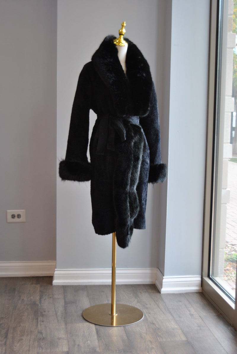 BLACK SWEATER ALPAKA COAT WITH FAUX FUR