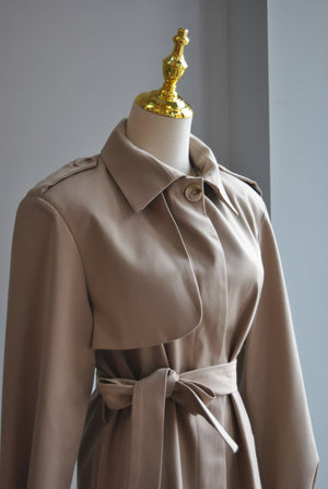 TAUPE TRENCH COAT WITHA BELT