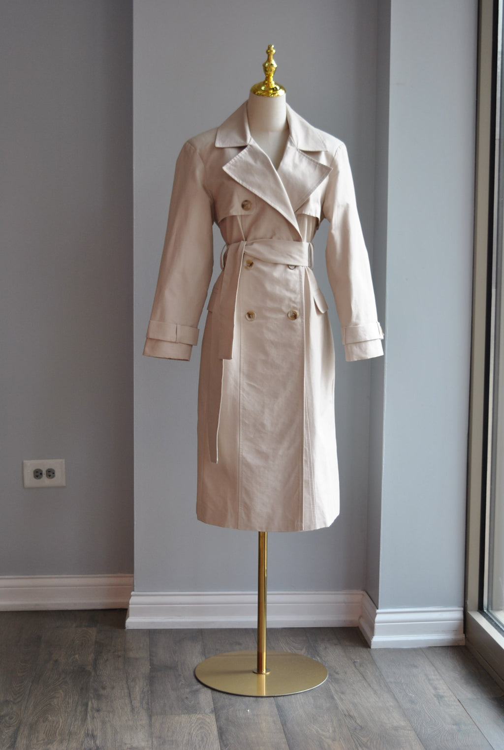 VANILLA SPRING TRENCH COAT
