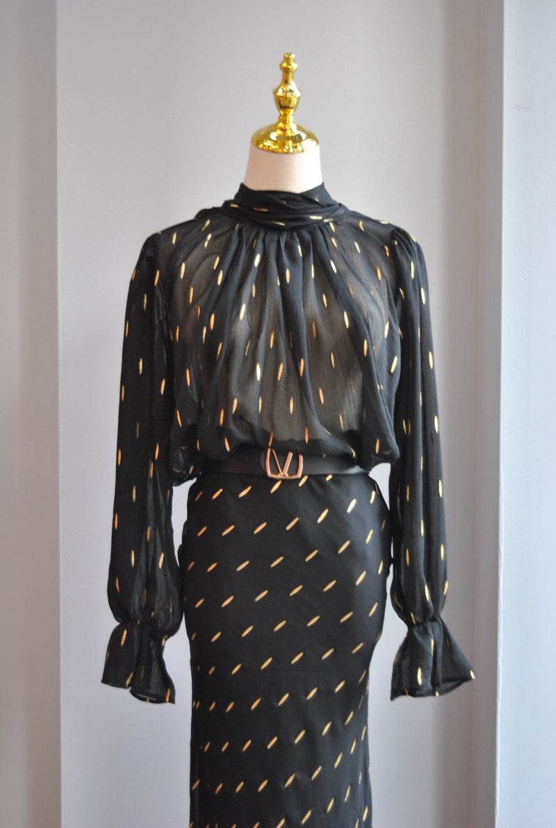 BLACK AND GOLD SET