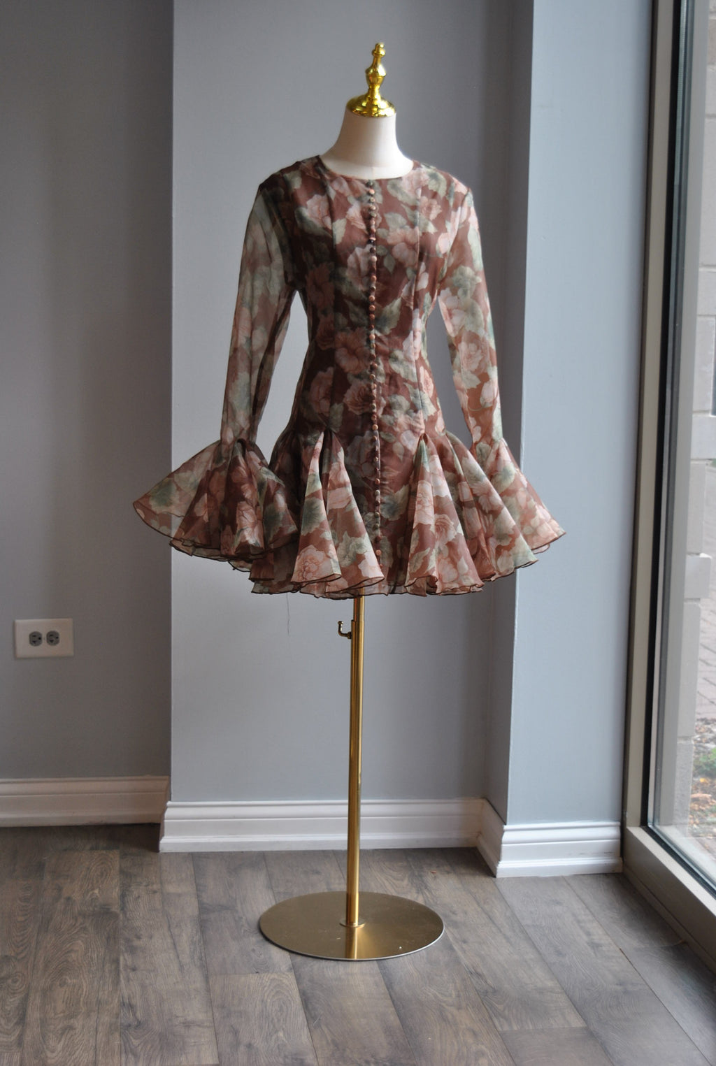 CHOCOLATE BROWN FLOWER MINI DRESS WITH RUFFLES
