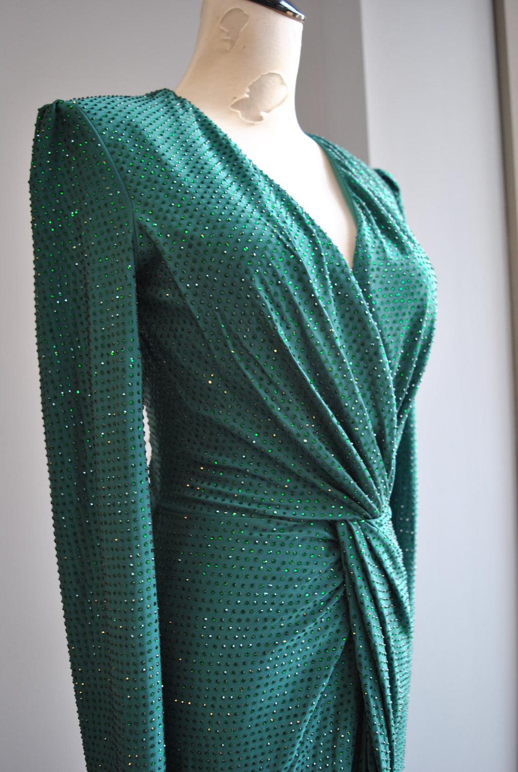 EMERALD GREEN LONG EVENING DRESS WITH CRYSTALS