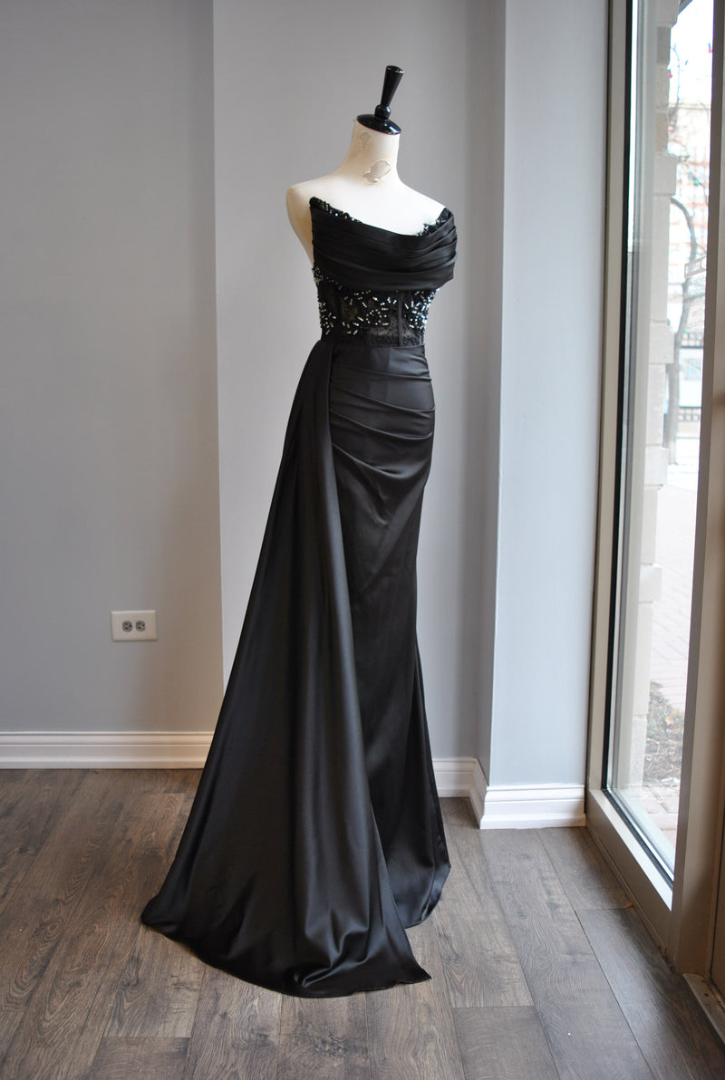 BLACK STRAPLESS DRESS WITH SEQUIN TOP