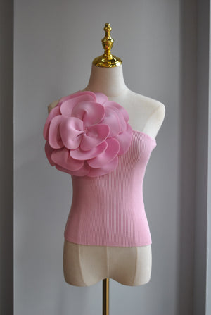 BLUSH PINK ASYMMETRIC TOP WITH A FLOWER