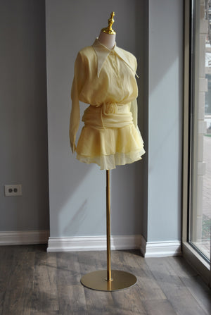 YELLOW MINI DRESS WITH A FLOWER BELT