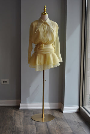 YELLOW MINI DRESS WITH A FLOWER BELT