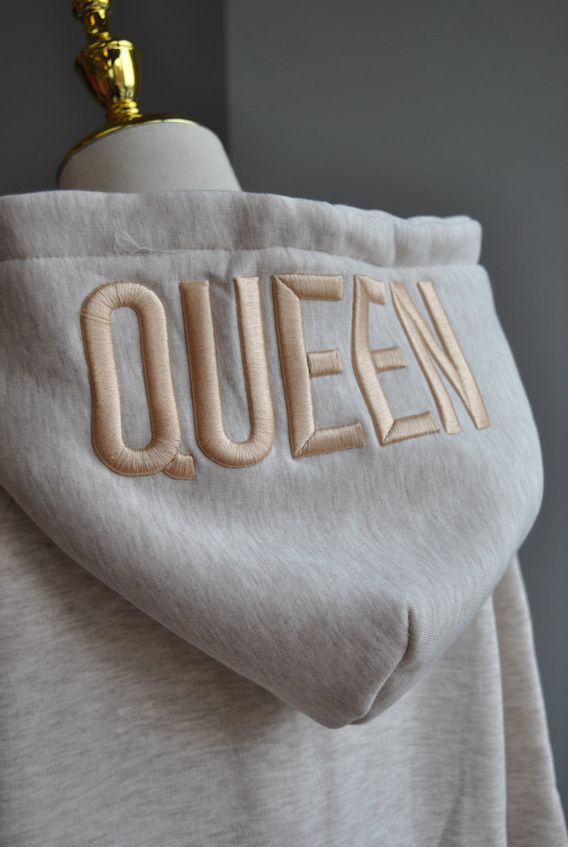QUEEN SWEATSHIRT - OATMEAL