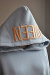 QUEEN SWEATSHIRT - BABY BLUE