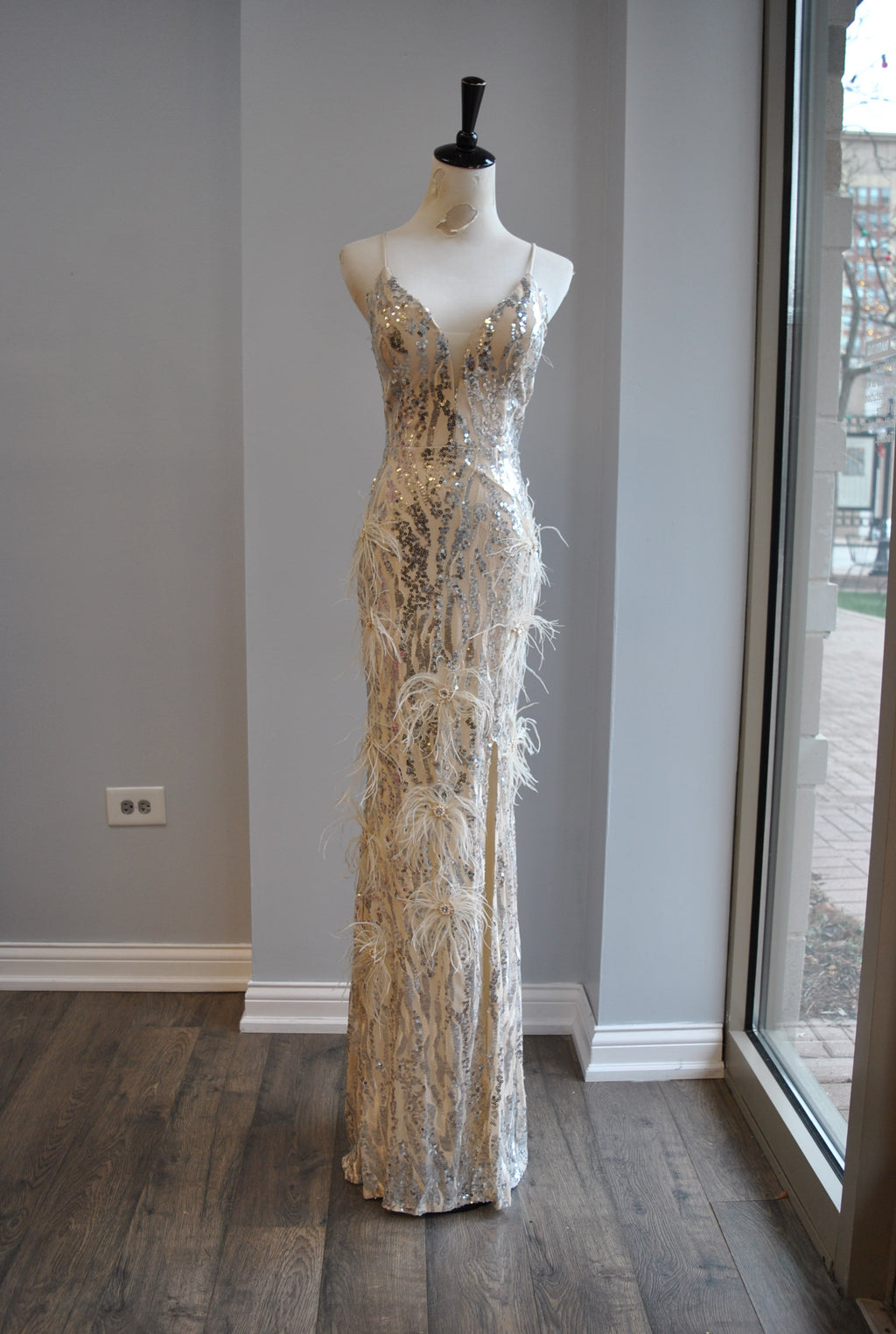 VANILLA LONG SEQUIN DRESS WITH FEATHERS