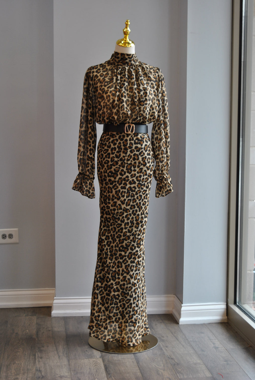 CLEARANCE - CHEETAH SET OF MAXI SKIRT AND A BLOUSE