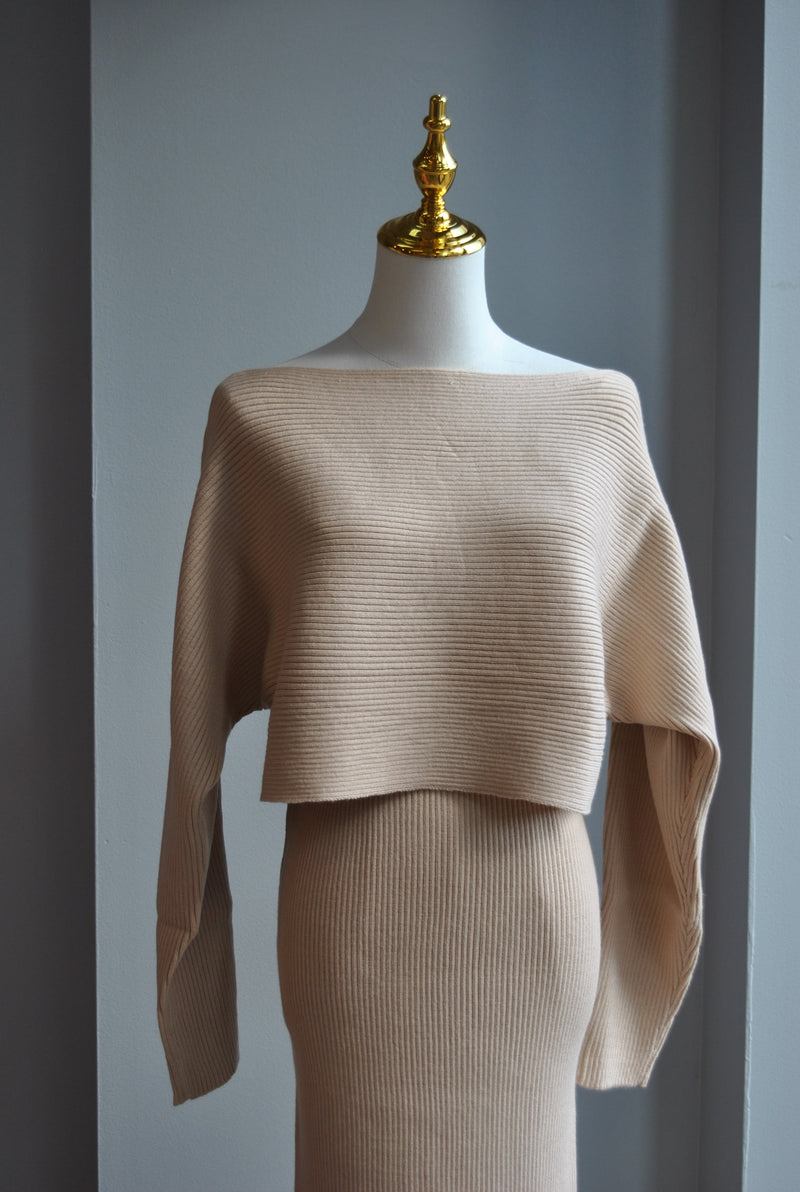 BEIGE SWEATER FALL SET