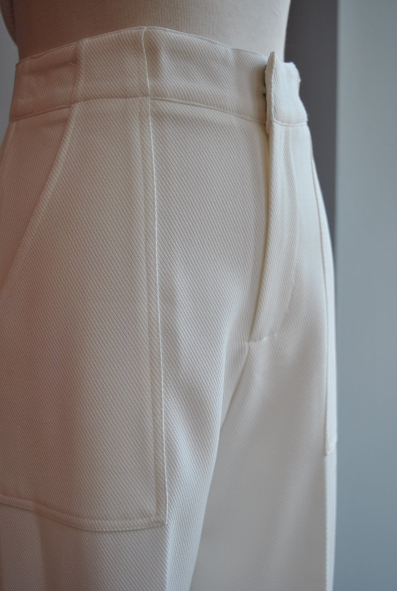 WHITE HIGH WAISTED FLAIR PANTS WITH SIDE PACKETS
