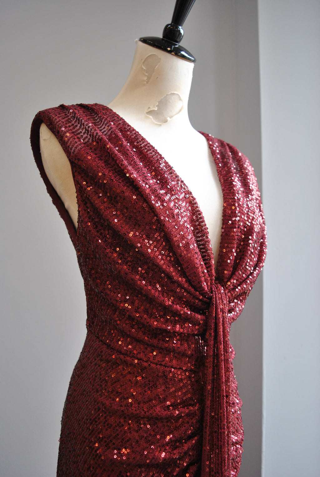 CLEARANCE - BURGUNDY SEQUIN MIDI PARTY DRESS