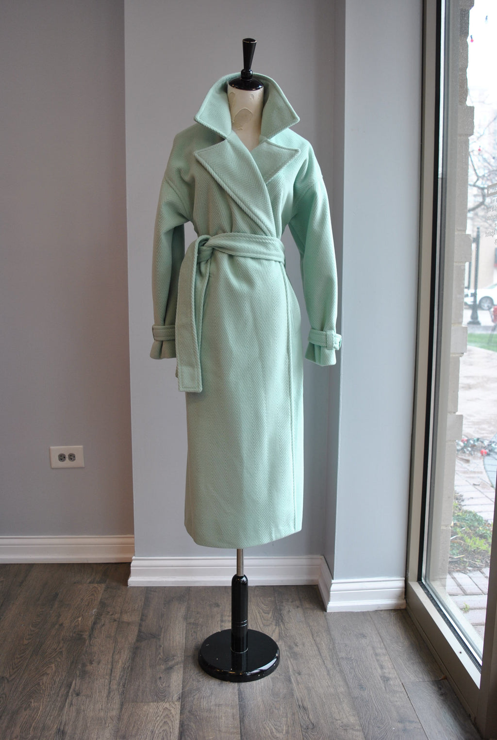 MINT SPRING OVERSIZED MIDI COAT WITH A BELT