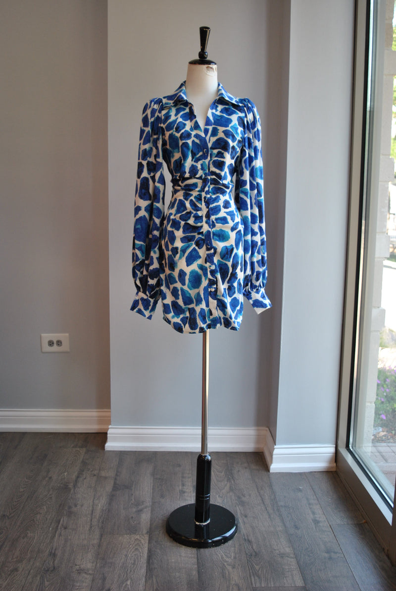 CLEARANCE - BLUE AND WHITE PRINT MINI SUMMER DRESS WITH STATEMENT SLEEVES