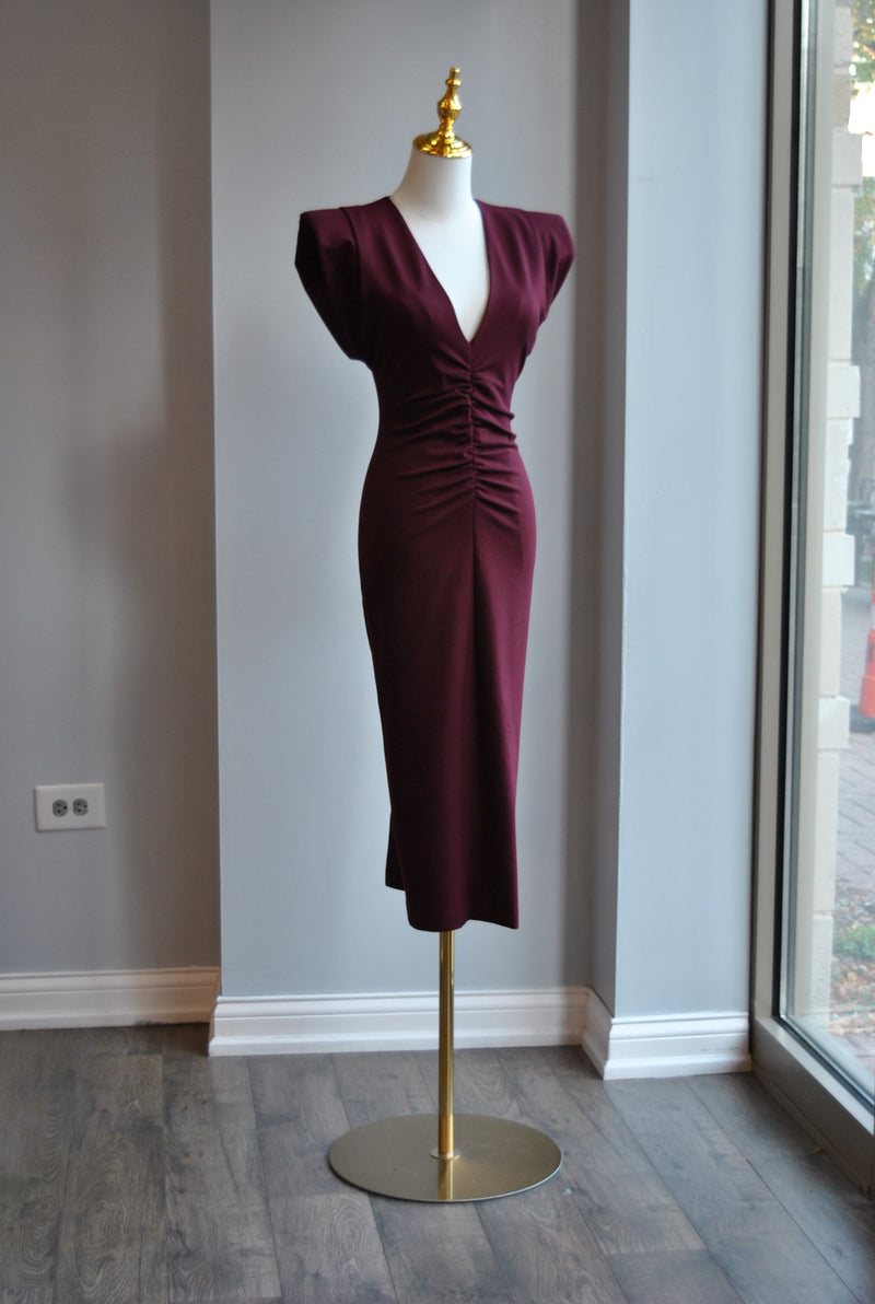 BURGUNDY MIDI DRESS WITH FRONT RUSHING
