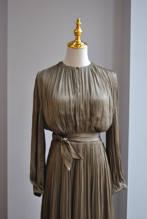 SAGE GREEN SILKY MIDI DRESS