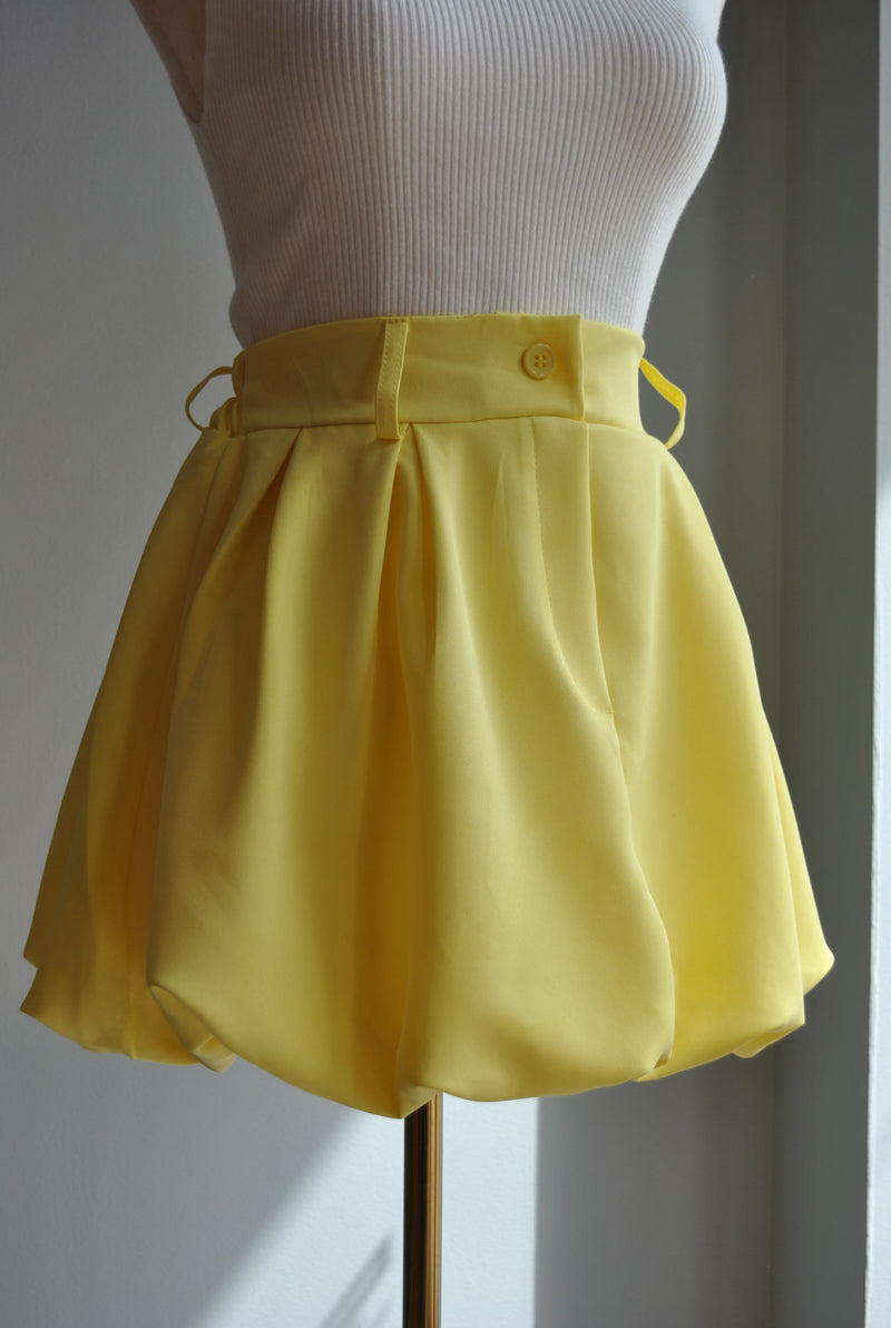 YELLOW MINI SPRING SKORT