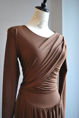 CLEARANCE - CHOCOLATE BROWN MIDI SIMPLE DRESS