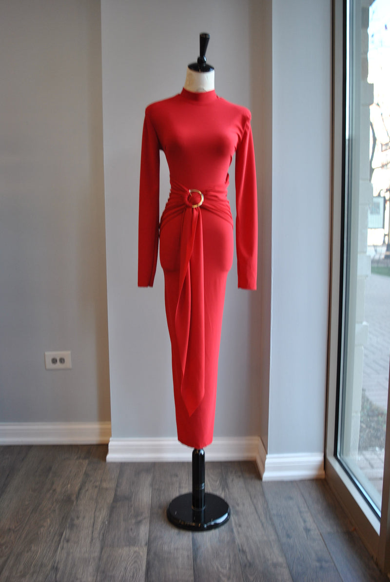 RED MIDI DRESS WITH FRONT RUSHING