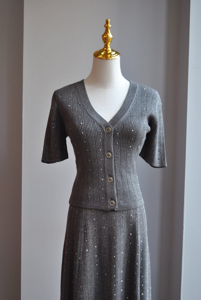 GREY SET WITH STUDS
