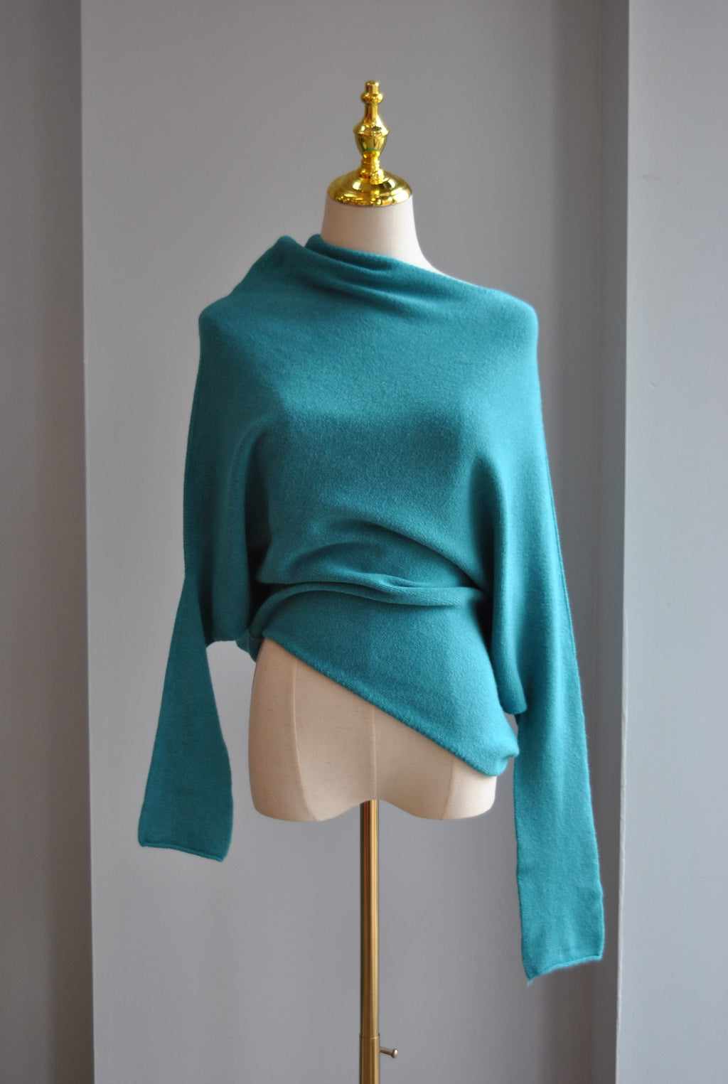 TEAL ASYMMETRIC SWEATER TOP