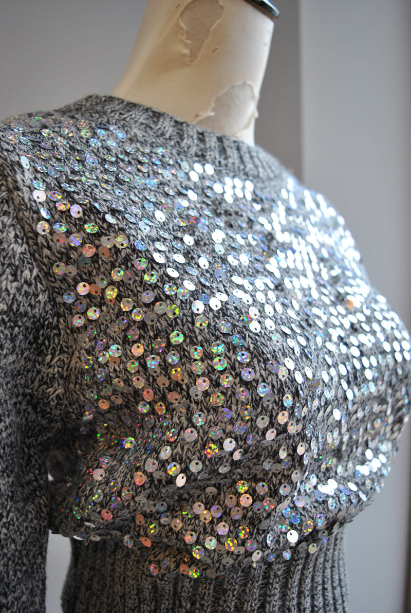 GREY SEQUIN CROPPED SWEATER