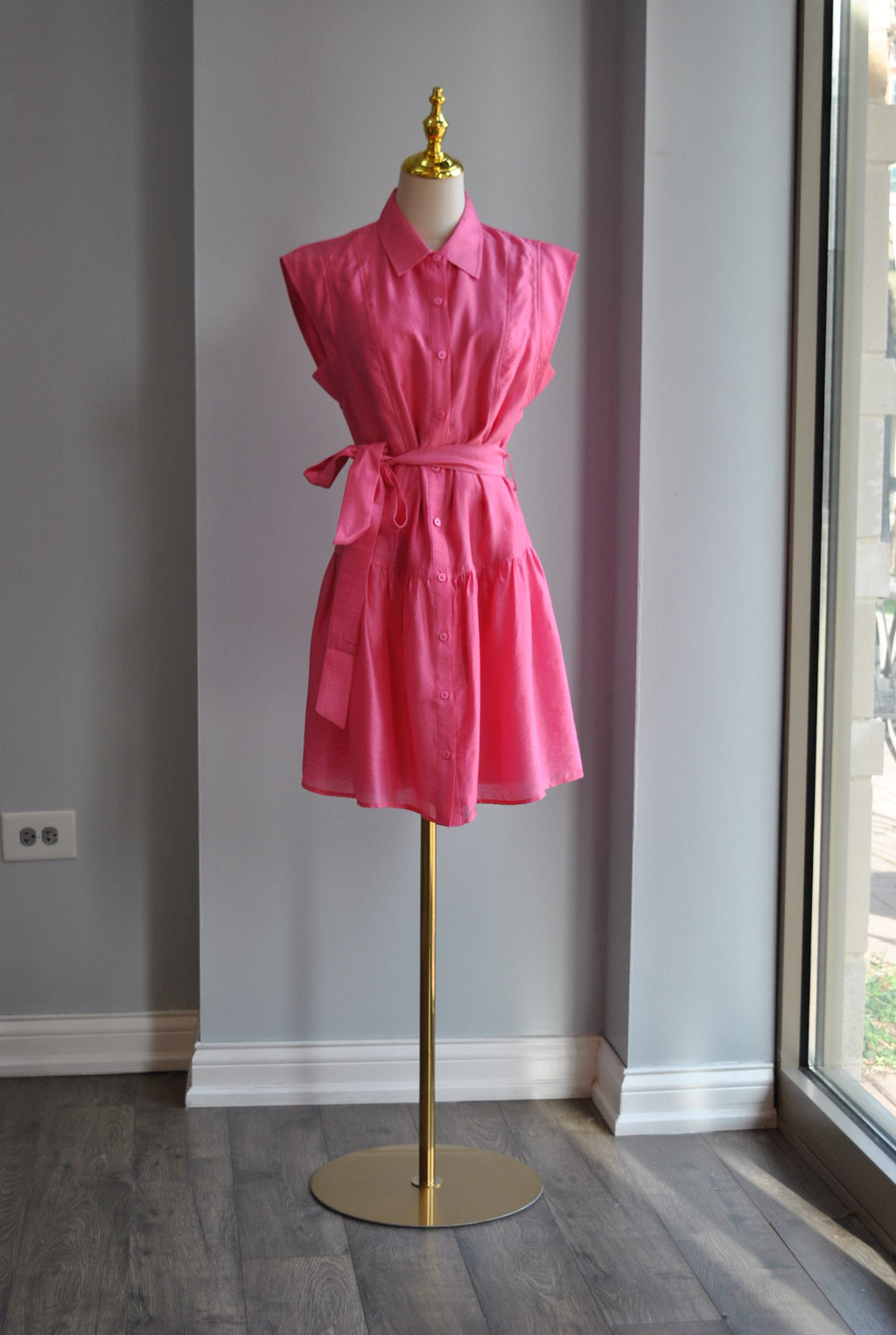 FUCHSIA PINK SUMMER DRESS WITH A BELT