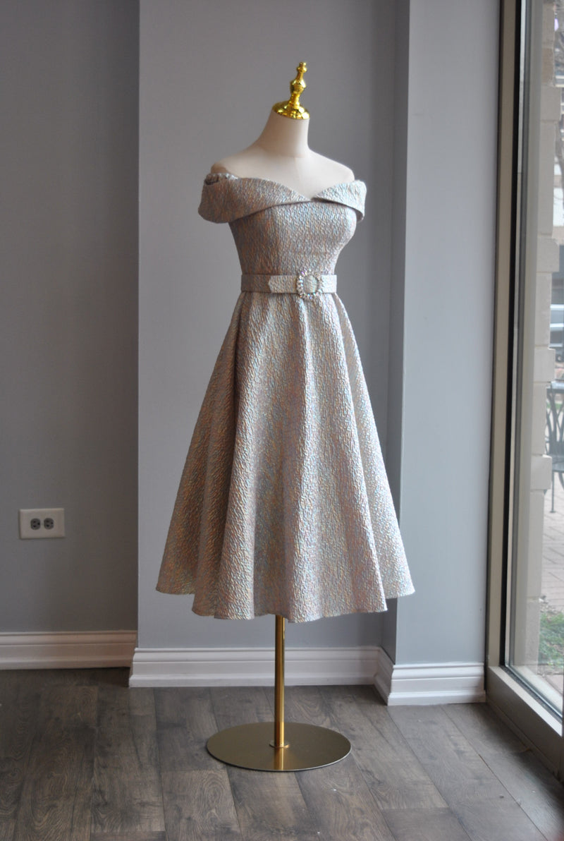 MULTICOLOR MIDI FUT AND FLAIE DRESS WITH CRYSTAL BELT